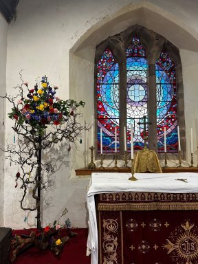 Picture: /imgresize/w288/files/clubs/abergavenny-district-flower-club/aff9.jpg